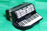 Лот: 25900537. Фото: 3. Аккордеон Weltmeister Amigo 7... Музыкальные инструменты и оборудование