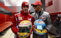Лот: 3858109. Фото: 4. модель шлема F1 winner GP Bahrain... Красноярск