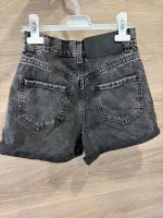 Лот: 25897586. Фото: 2. Шорты джинсовые на девочку 152см. Одежда и аксессуары