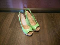 Лот: 9996626. Фото: 3. Босоножки натуральный лак, пр-во... Одежда, обувь, галантерея