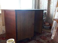 Лот: 430176. Фото: 2. Стол письменный. Офисная мебель и домашние кабинеты
