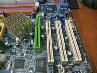Лот: 4264009. Фото: 5. материнская плата Gigabyte GA-8ipe1000MK...