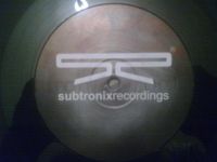 Лот: 3710869. Фото: 2. Vinyl Drum & Bass Tron005 Mathematics... Коллекционирование, моделизм