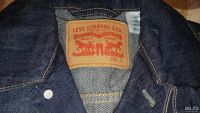 Лот: 9695727. Фото: 2. Джинсовая куртка Levis р S из... Мужская одежда