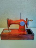 Лот: 11007936. Фото: 2. Машинка швейная детская СССР. Коллекционирование, моделизм