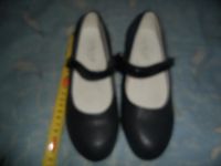 Лот: 11156872. Фото: 2. Черные туфли на девочку 34 размер... Обувь