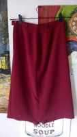 Лот: 7162667. Фото: 2. Юбка бордо ниже колен. Женская одежда