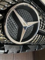 Лот: 17105112. Фото: 2. Mercedes CLA решетка. Автозапчасти