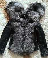 Лот: 8314107. Фото: 2. Кожаная куртка с мехом чернобурки... Женская одежда