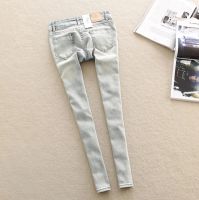 Лот: 4250568. Фото: 2. Рваные летние sexy джинсы Vivian... Женская одежда