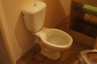 Лот: 4462582. Фото: 2. Унитаз из новостройки. Сантехника, водопровод