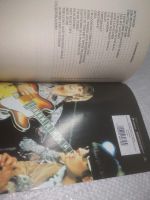 Лот: 25820972. Фото: 3. озю...вбю...(40923105) The Beatles... Литература, книги
