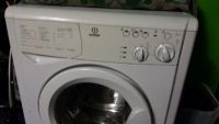 Лот: 6603153. Фото: 2. продам машинку автомат Indesit... Крупная бытовая техника