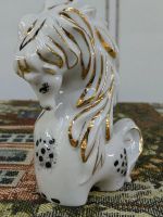 Лот: 16199817. Фото: 2. Фарфоровая статуэтка Золотая лошадка... Сувениры