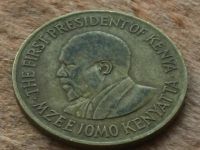 Лот: 10889482. Фото: 7. Монета 10 цент Кения 1974 портрет...