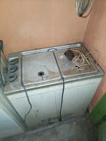 Лот: 25670420. Фото: 2. Бесплатно Диван, две рабочих стиральных... Крупная бытовая техника