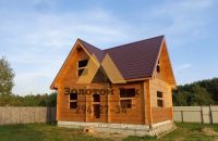 Лот: 15756380. Фото: 2. Дом 6х9 с мансардой из строганного... Срубы и конструкции