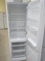 Лот: 13266871. Фото: 3. Холодильник hotpoint-ariston hbm... Бытовая техника