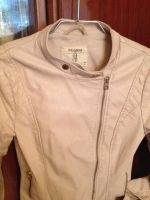 Лот: 6179702. Фото: 2. Продам куртку бежевую кожзам 42... Женская одежда