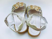 Лот: 7645927. Фото: 3. Сандали золотого цвета, 15,5 см... Дети растут