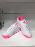 Лот: 9695606. Фото: 2. Кроссовки женские Reebok. Женская обувь
