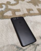 Лот: 14614709. Фото: 3. OnePlus 5T. Смартфоны, связь, навигация