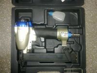 Лот: 2857692. Фото: 2. Пневмостеплер medium crown stapler... Инструмент и расходные