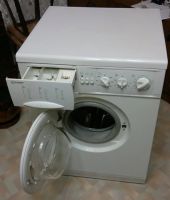 Лот: 6102993. Фото: 2. Стиральная машина Indesit WG1035TCX... Крупная бытовая техника