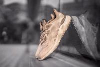 Лот: 10901348. Фото: 2. Кроссовки Adidas Alphabounce. Мужская обувь