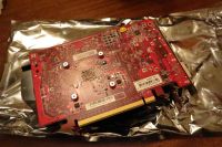 Лот: 4597712. Фото: 2. PowerColor Radeon HD 6770 AX6770... Комплектующие