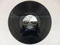 Лот: 24529558. Фото: 5. 2LP Коммунизм - Хроника Пикирующего...