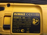 Лот: 9888869. Фото: 3. Перфоратор DeWalt D25013-qs. Строительство и ремонт