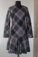 Лот: 4999954. Фото: 2. платье,42-44,ткань костюмная. Женская одежда