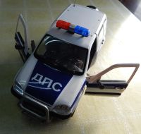 Лот: 10433058. Фото: 3. Шевроле-Нива ДПС на радиоуправлении... Дети растут