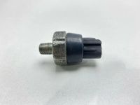 Лот: 23509206. Фото: 2. Датчик давления масла Toyota Vitz... Автозапчасти