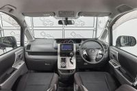 Лот: 19201796. Фото: 9. Toyota Voxy, II (R70) 2.0 CVT...