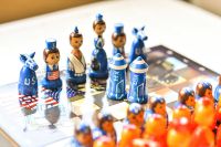 Лот: 11626395. Фото: 12. Шахматы Холодная война 30х30 см
