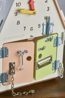 Лот: 11956483. Фото: 3. Бизиборд для девочки. Розовенький... Дети растут