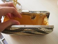 Лот: 5737514. Фото: 3. Клатч формованный и НОВЫЙ набедренный... Одежда, обувь, галантерея