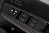 Лот: 24589361. Фото: 10. Toyota Vitz 2011
