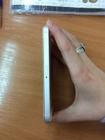 Лот: 6188186. Фото: 4. Телефон Apple iPhone 5 32Gb белый
