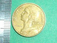 Лот: 11891703. Фото: 7. Монета 10 сантим Франция 1976...