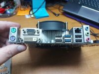 Лот: 25806592. Фото: 2. Материнская плата ASRock M75-DGS... Комплектующие