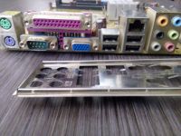 Лот: 6326163. Фото: 2. Материнская плата ASUS P5LD2-VM... Комплектующие