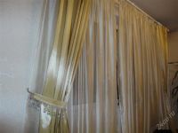 Лот: 2187683. Фото: 3. шторы и органза вместе с карнизом. Домашний быт