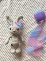 Лот: 20046186. Фото: 4. Вязаная игрушка заяц в платье. Красноярск