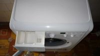 Лот: 9940568. Фото: 7. Трех годовалый Indesit iwsd 6105
