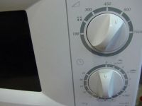 Лот: 5995409. Фото: 4. Микроволновая печь Samsung M1618NR... Красноярск