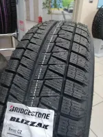 Лот: 19422443. Фото: 2. 175/70 R13 Bridgestone Revo GZ... Шины, Диски