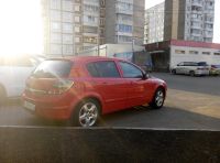 Лот: 4378402. Фото: 3. Opel Astra, красный, 2008, 1.6... Красноярск